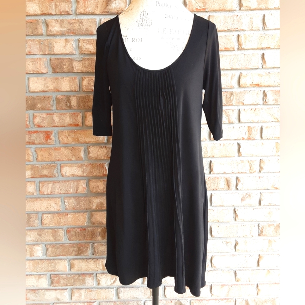 Eileen Fisher Black 100% Silk Scoop Neck Dress. Size medium.